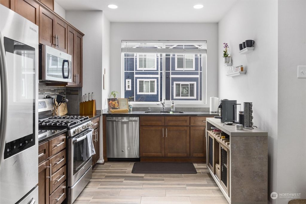 Photo of 3329 31st Drive, Everett, WA 98201 (MLS # 2038612)