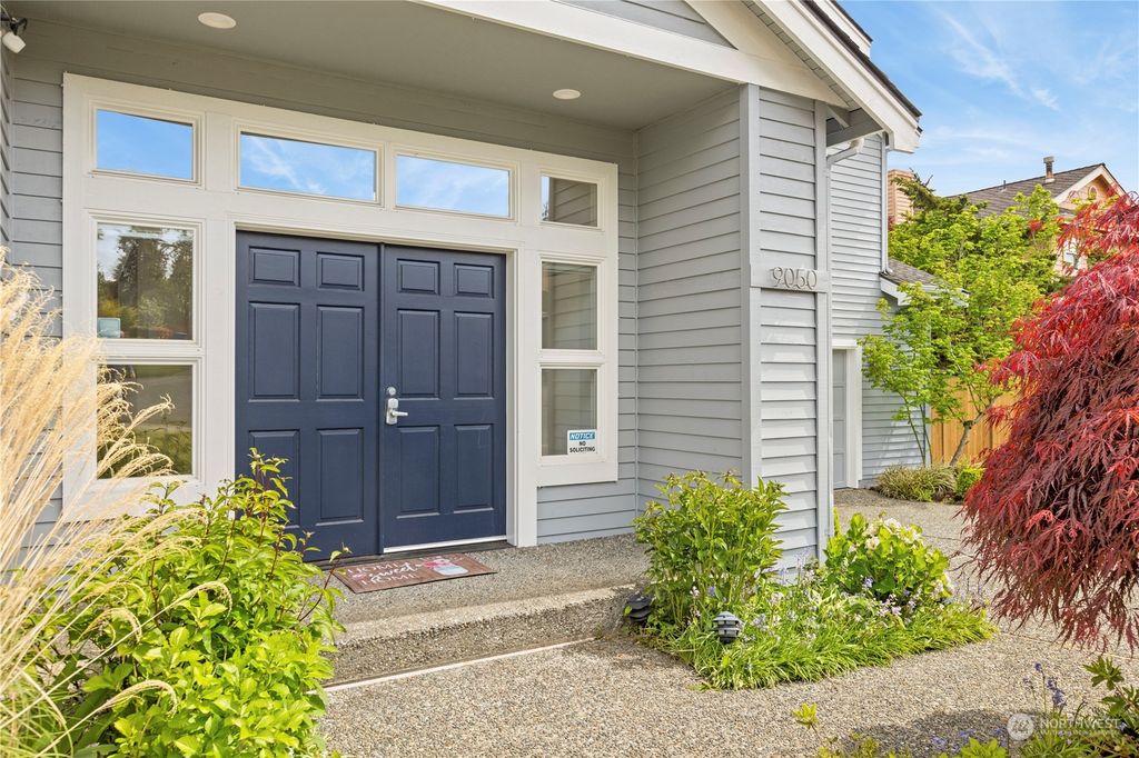 Photo of 9050 NE 145th Place, Kenmore, WA 98028 (MLS # 2231163)