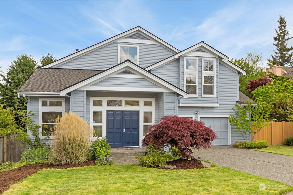 Photo of 9050 NE 145th Place, Kenmore, WA 98028 (MLS # 2231163)