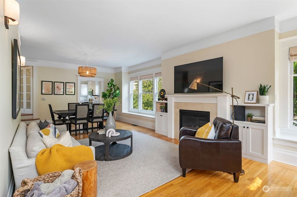 Photo of 1833 1st Avenue N, Seattle, WA 98109 (MLS # 1995065)