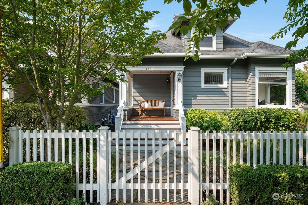 Photo of 1833 1st Avenue N, Seattle, WA 98109 (MLS # 1995065)