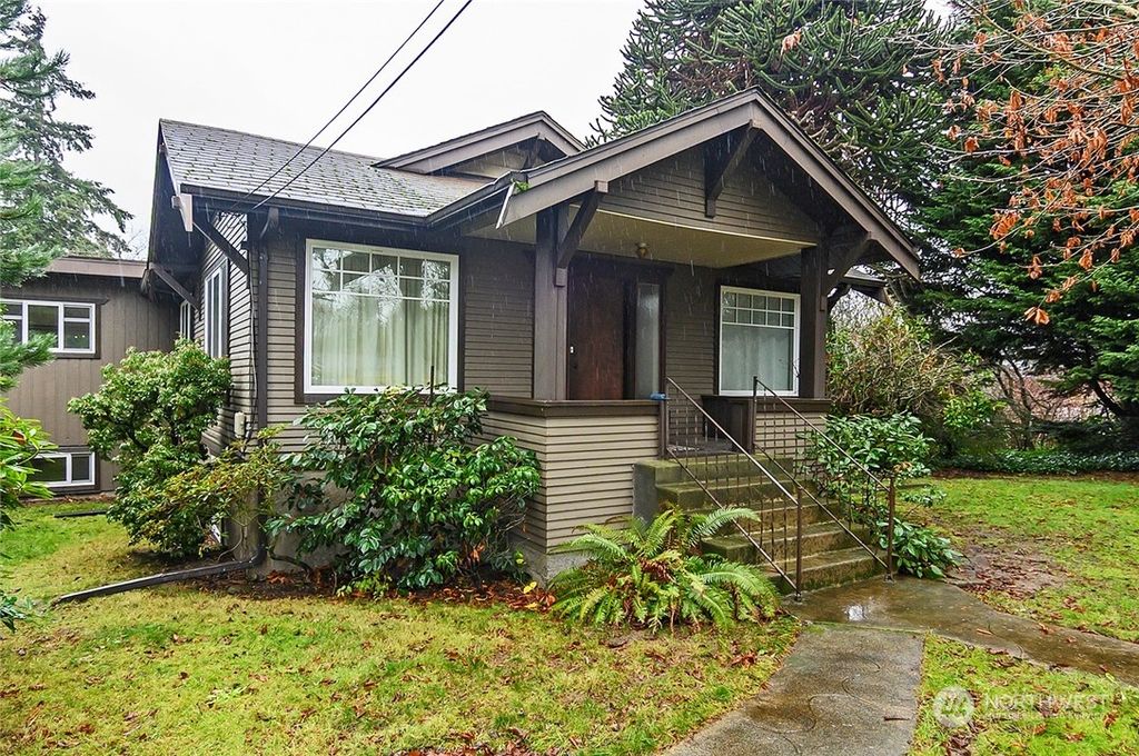 Photo of 10311 Beacon Avenue S, Tukwila, WA 98178 (MLS # 2264777)