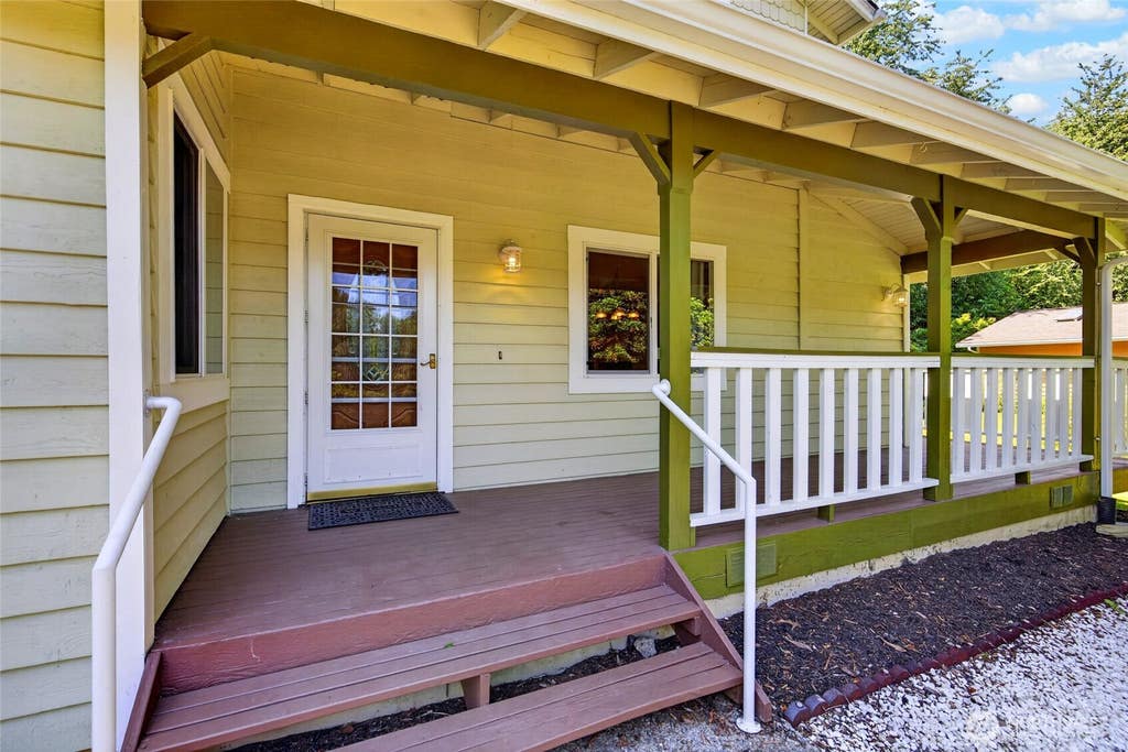 Photo of 19232 Yew Way, Snohomish, WA 98296 (MLS # 2572772)