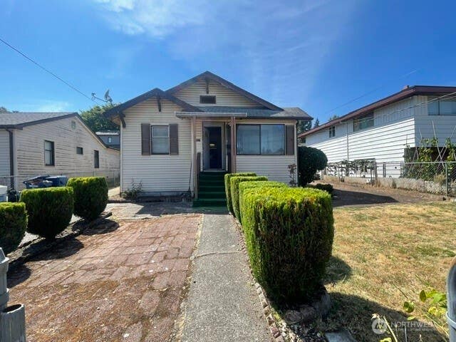 Photo of 5517 33rd Avenue S, Seattle, WA 98118 (MLS # 2567614)
