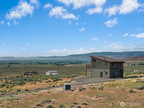 Photo of 1171 Sage Hills Drive, Ellensburg, WA 98926 (MLS # 2528545)