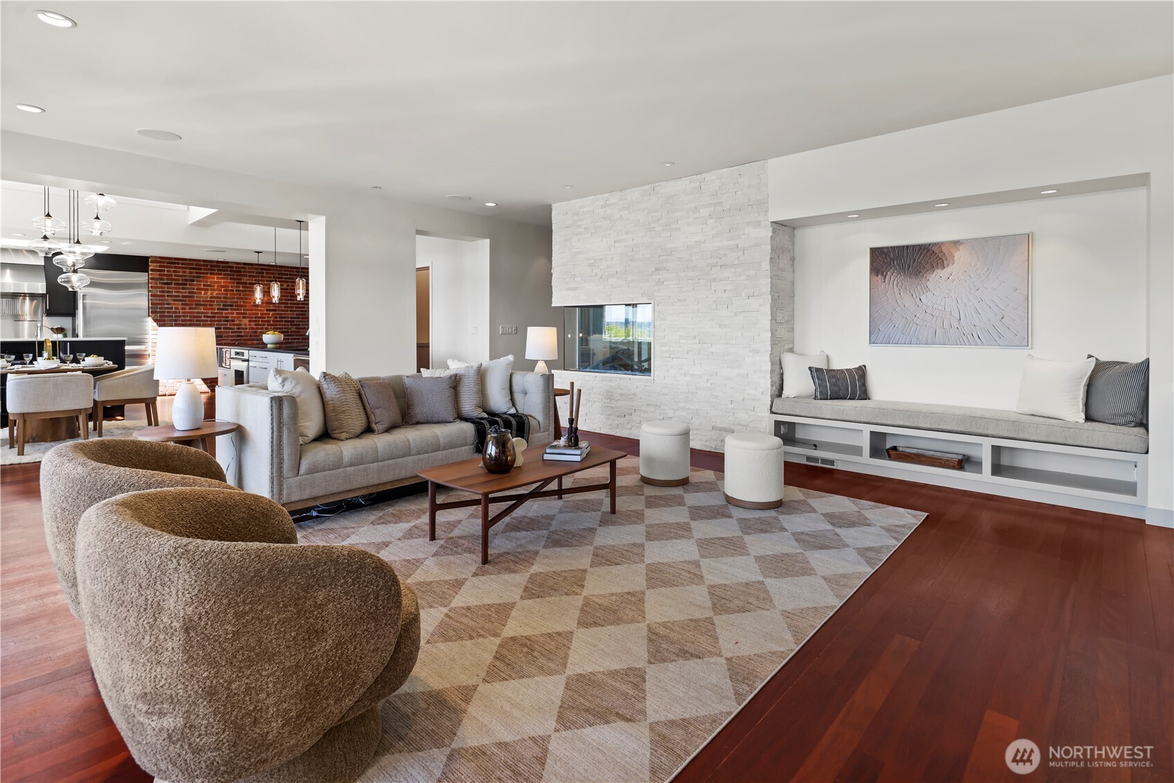 407 5th Avenue W