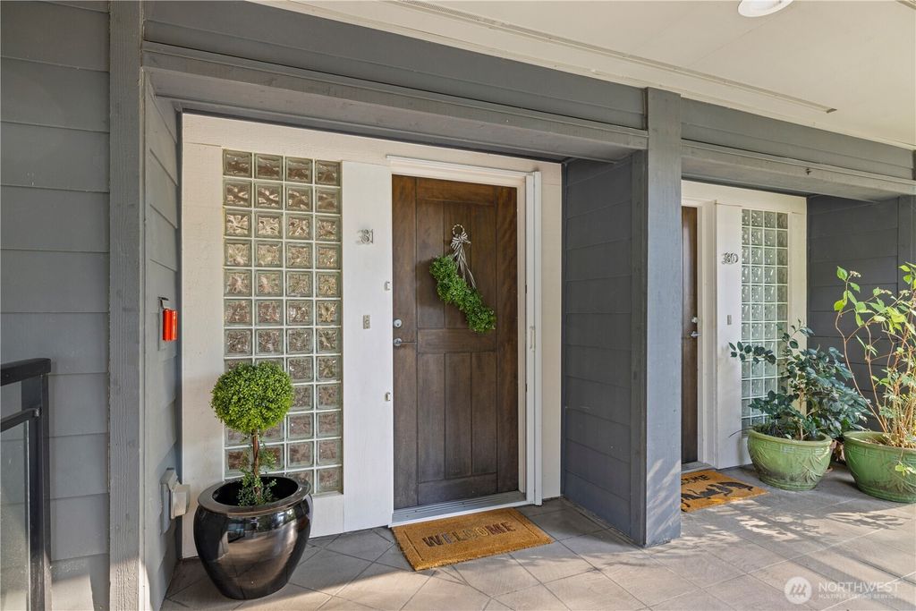 Photo of 520 4th Street #31, Kirkland, WA 98033 (MLS # 2421019)