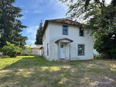 Photo of 1106 W Chestnut Street, Centralia, WA 98531 (MLS # 2536144)