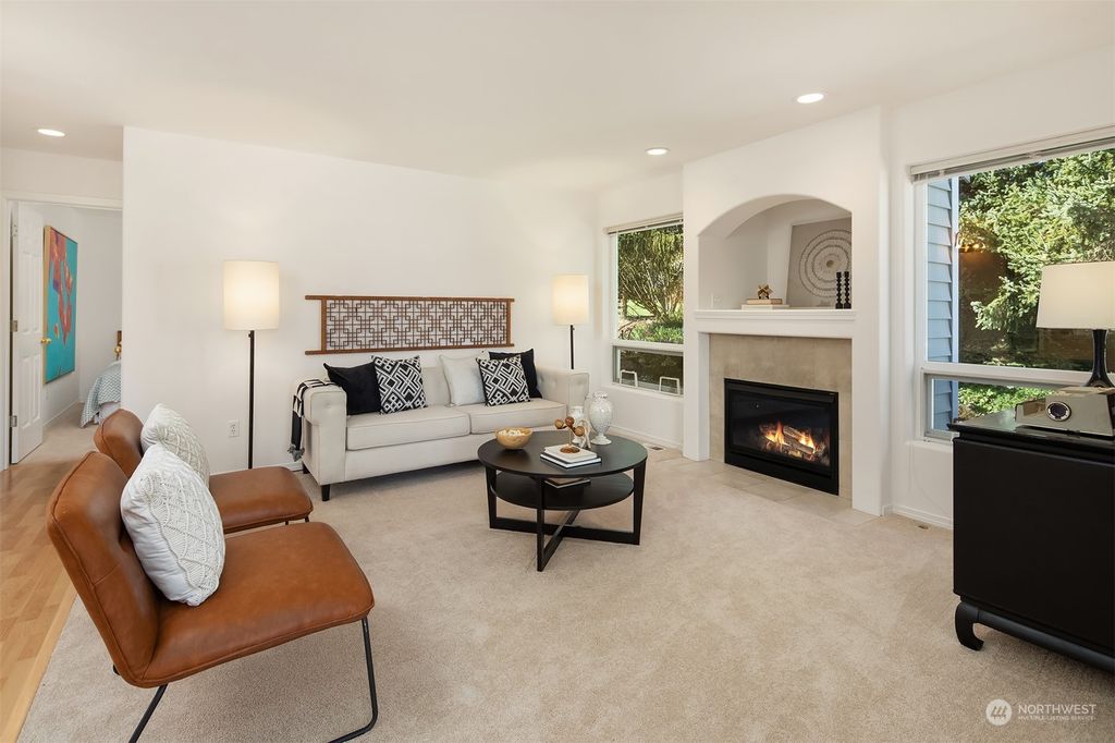 Photo of 14805 137th Lane NE, Woodinville, WA 98072 (MLS # 2050043)