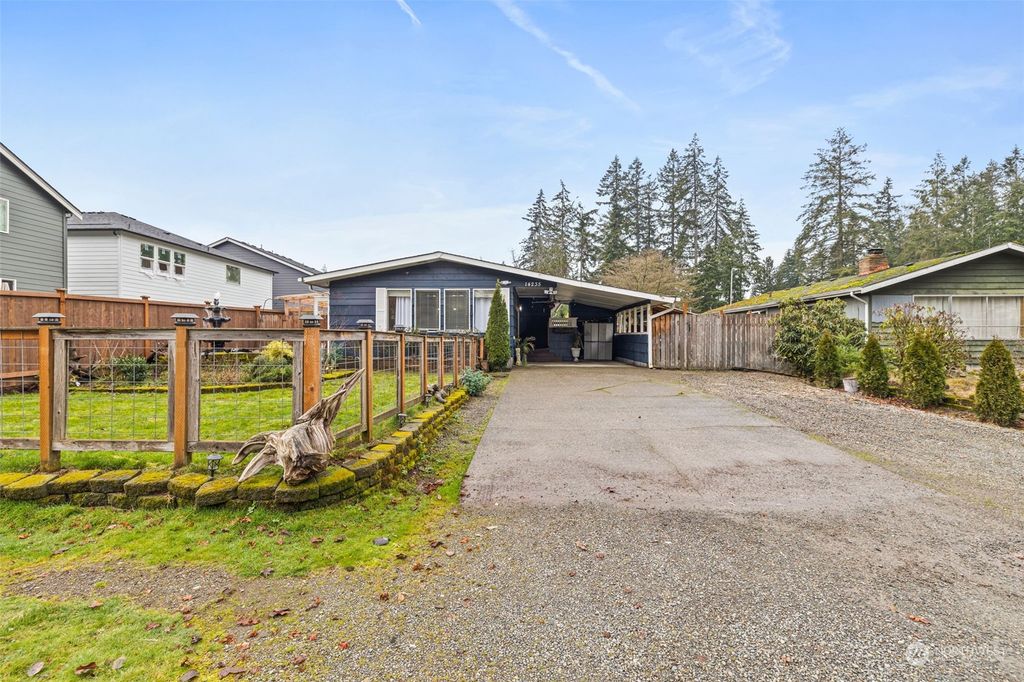 Photo of 14235 156th Avenue SE, Renton, WA 98059 (MLS # 2325894)