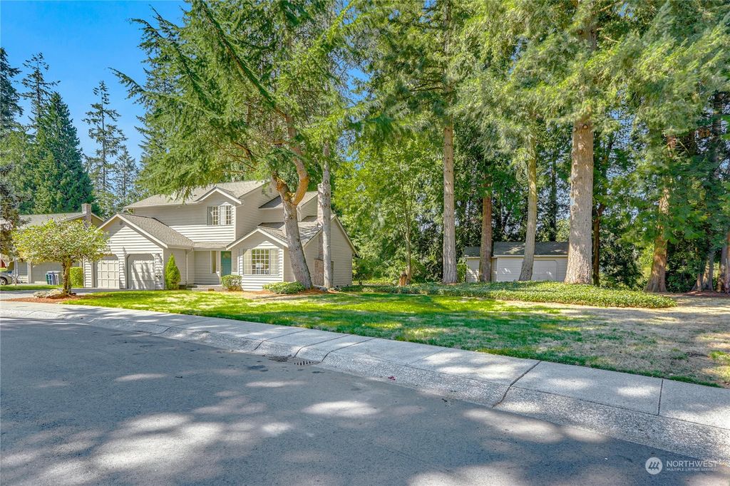 Photo of 13524 NE 188th Place, Woodinville, WA 98072 (MLS # 2296042)