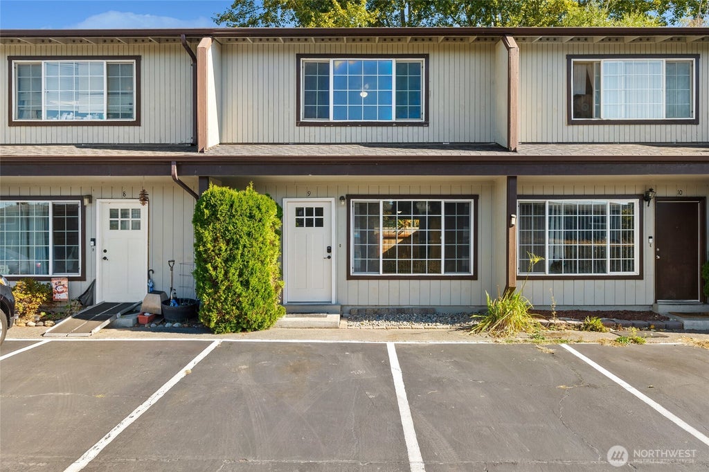 Photo of 3333 Redwood Avenue, Bellingham, WA 98225 (MLS # 2593571)