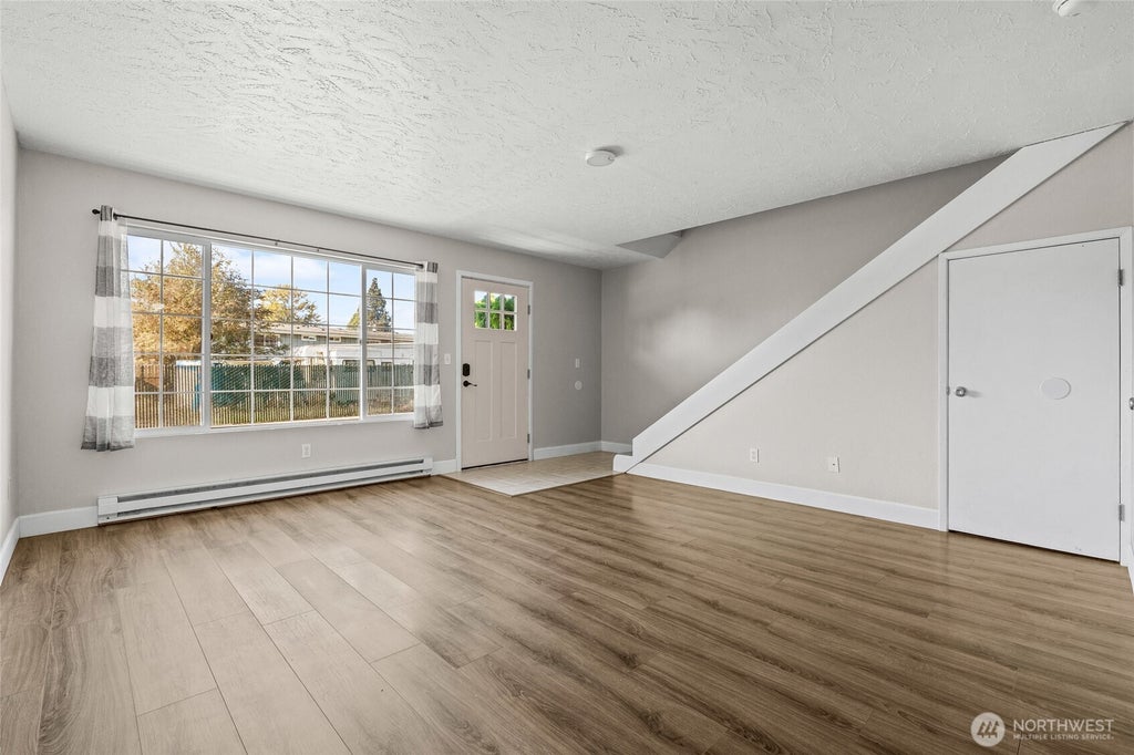 Photo of 3333 Redwood Avenue, Bellingham, WA 98225 (MLS # 2593571)