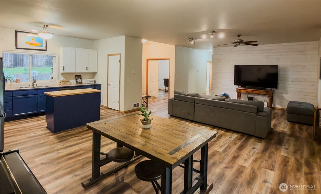 Photo of 6503 NW Bondale Lane, Silverdale, WA 98383 (MLS # 2467777)