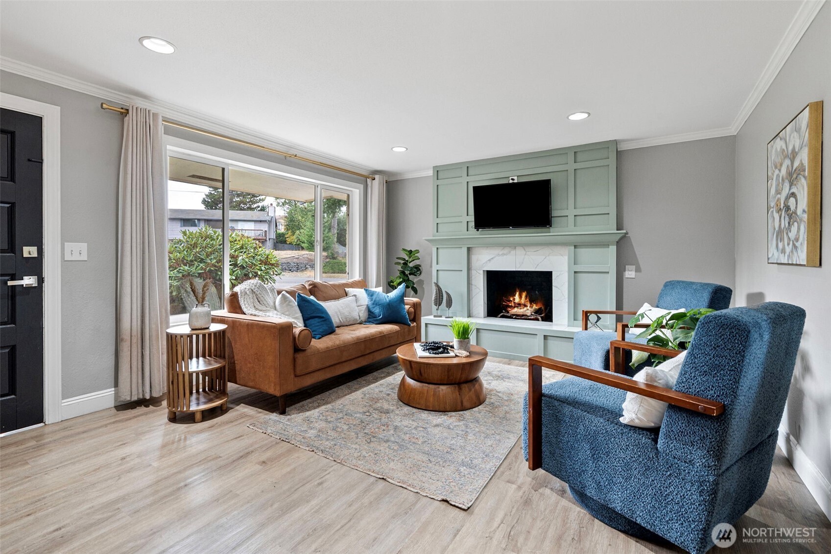 3563 N Whitman