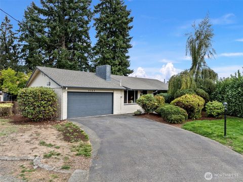 Photo of 3563 N Whitman St, Tacoma, WA 98407 (MLS # 2438454)