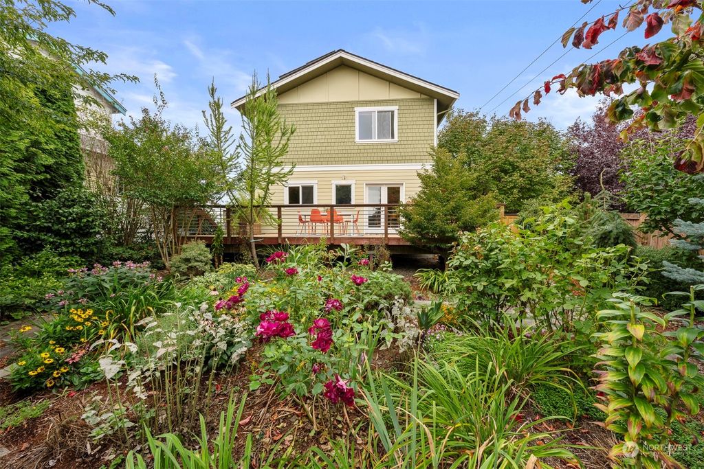 Photo of 4111 SW Dawson Street, Seattle, WA 98136 (MLS # 2289880)
