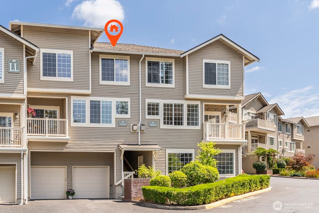 Photo of 18636 NE 55th Way, Redmond, WA 98052 (MLS # 2412534)