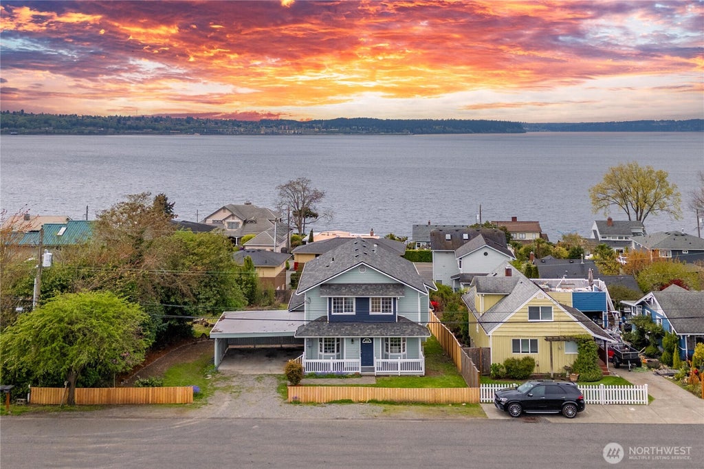 Photo of 5006 Hyada Boulevard NE, Tacoma, WA 98422 (MLS # 2588125)