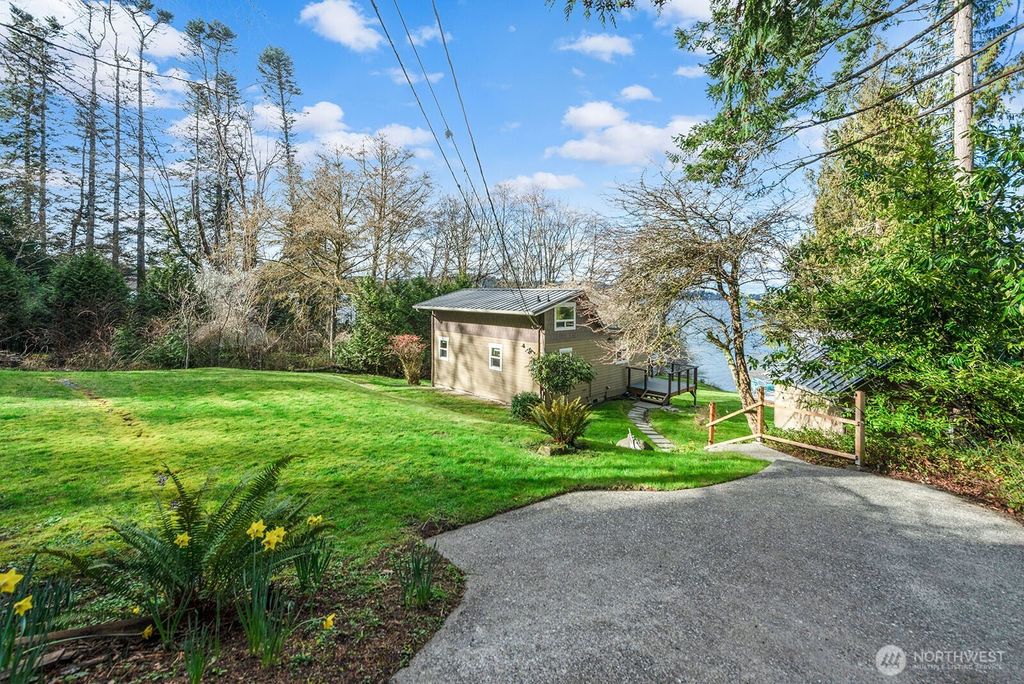 Photo of 14274 Olympic Drive SW, Vashon, WA 98070 (MLS # 2489641)