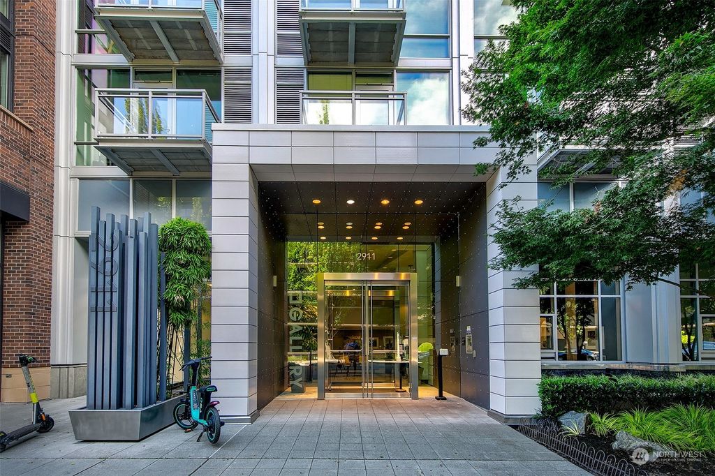 Photo of 2911 2nd Avenue #1115, Seattle, WA 98121 (MLS # 2153372)