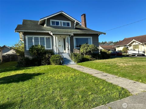 Photo of 602 W 2nd Street, Aberdeen, WA 98520 (MLS # 2441814)