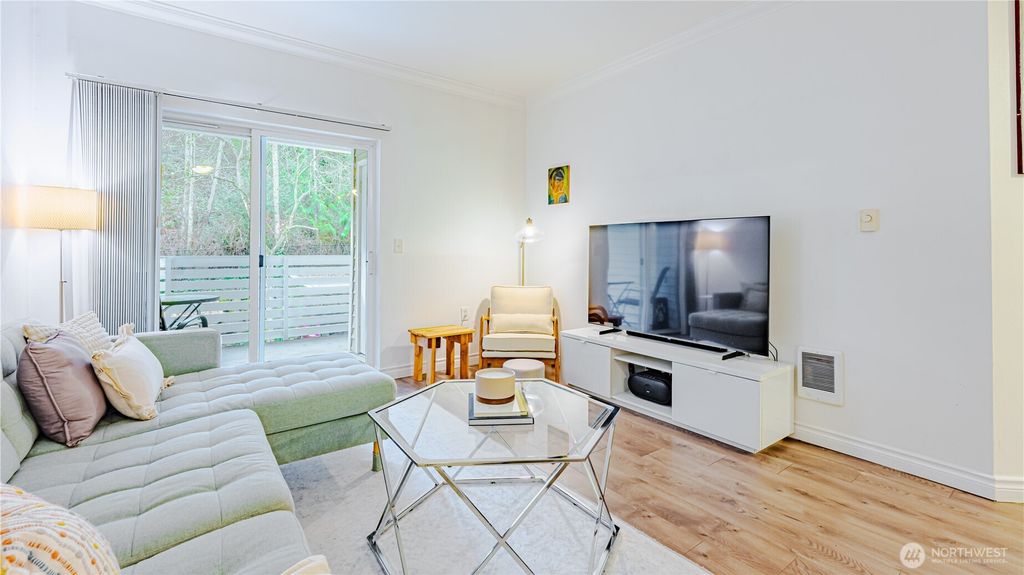 Photo of 801 Rainier Avenue N #G234, Renton, WA 98057 (MLS # 2471652)