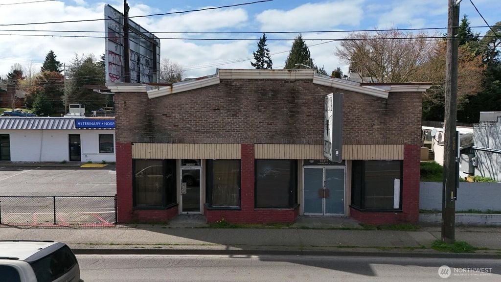 Photo of 10311 Aurora Avenue N, Seattle, WA 98133 (MLS # 2518077)