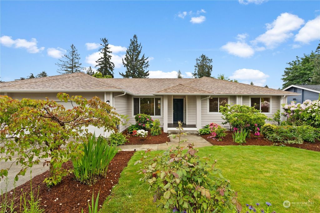 Photo of 22007 SE 268th Street, Maple Valley, WA 98038 (MLS # 2240266)