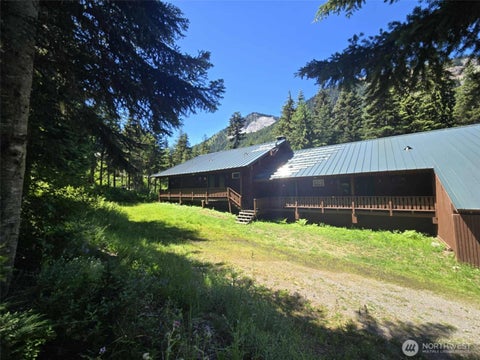Photo of 31008 Ski Club Lane #10, Enumclaw, WA 98022 (MLS # 2557273)
