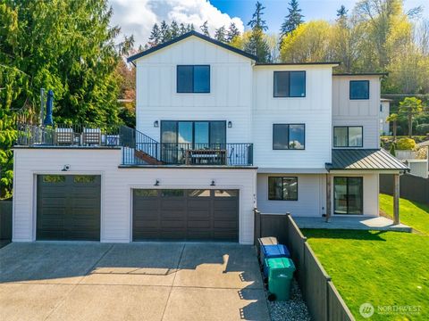 Photo of 914 6th Street, Mukilteo, WA 98275 (MLS # 2508670)
