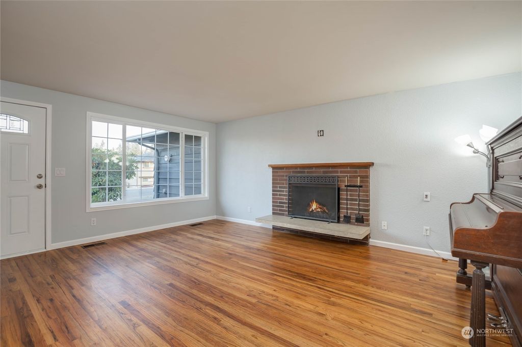 Photo of 29236 34th Avenue S, Auburn, WA 98001 (MLS # 2004991)