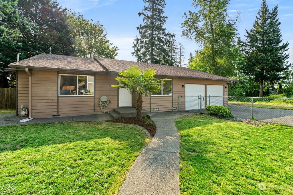 Photo of 31636 122nd Avenue SE, Auburn, WA 98092 (MLS # 2069814)