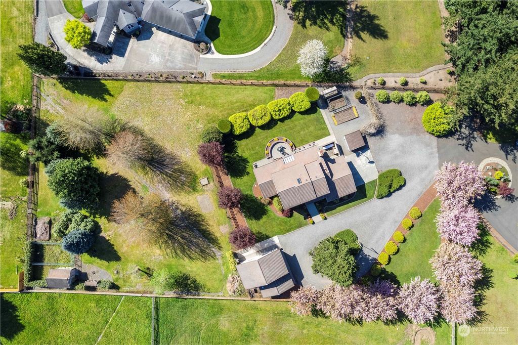 Photo of 39520 252nd Avenue SE, Enumclaw, WA 98022 (MLS # 2250591)