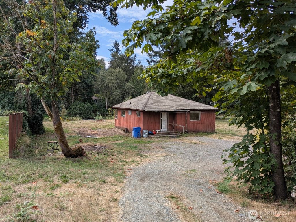 Photo of 22521 SE 218th Street, Maple Valley, WA 98038 (MLS # 2426185)