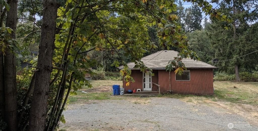 Photo of 22521 SE 218th Street, Maple Valley, WA 98038 (MLS # 2426185)