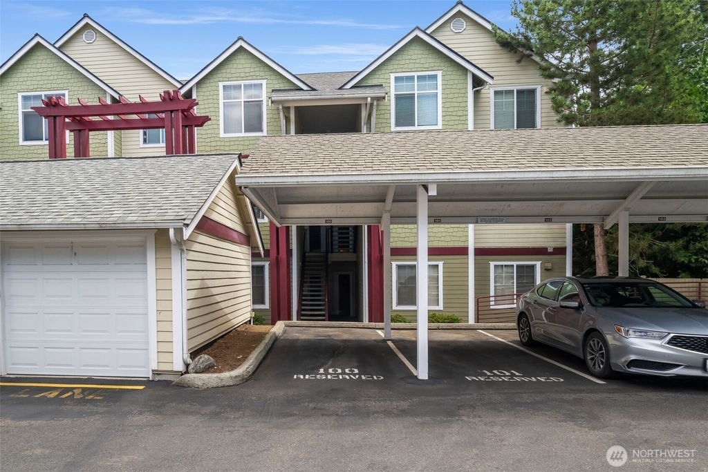 Photo of 13000 Admiralty Way #C105, Everett, WA 98204 (MLS # 2403694)