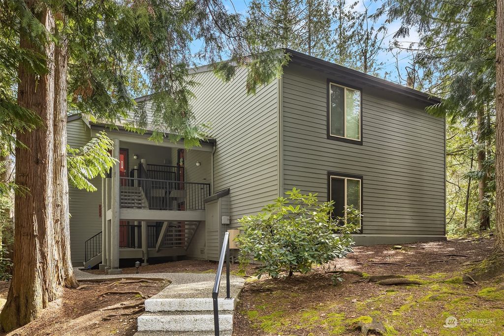 Photo of 8000 146th Avenue NE #31C, Redmond, WA 98052 (MLS # 2057199)