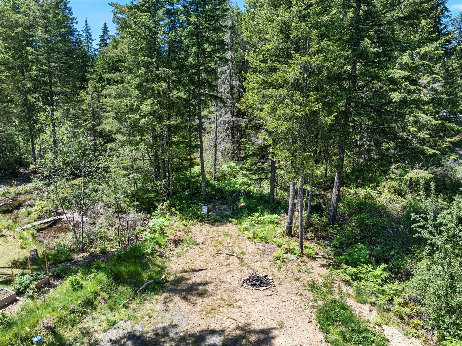 41 NE Creekview Place