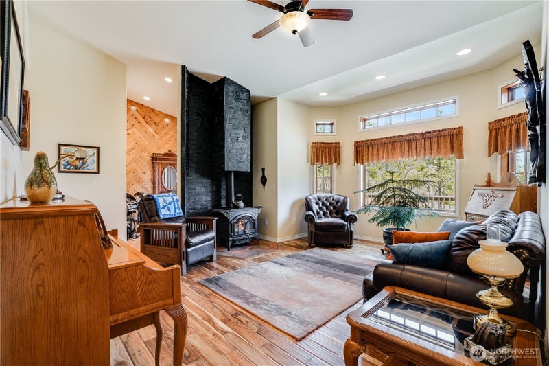 11 Deer Ridge Road