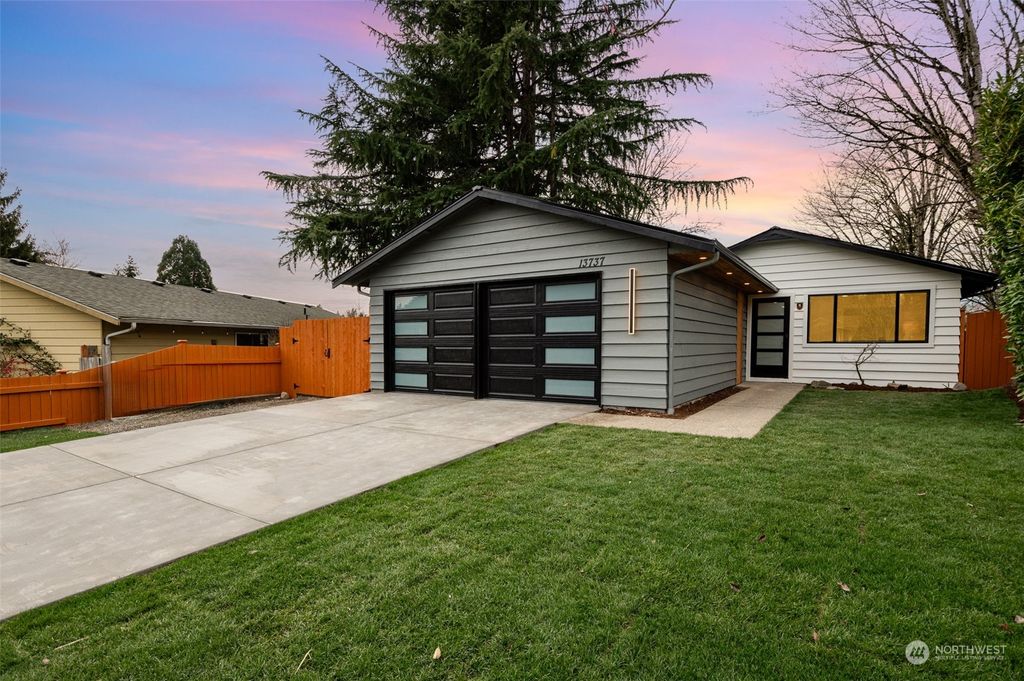 Photo of 13737 NE 90th Place, Kirkland, WA 98034 (MLS # 2219793)