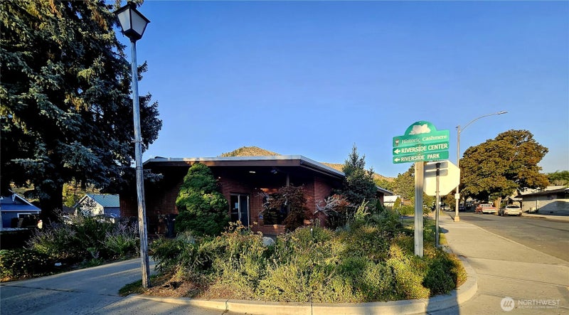 300 Woodring Street
