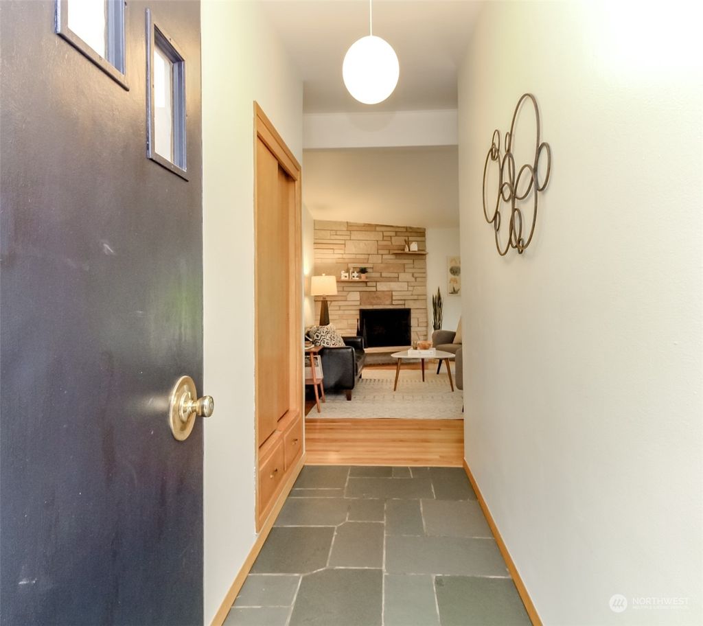 Photo of 29620 8th Avenue S, Federal Way, WA 98003 (MLS # 2234051)