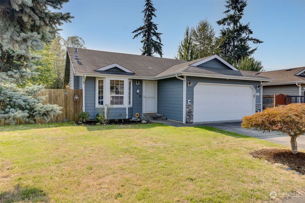 Photo of 5316 95th Place NE, Marysville, WA 98270 (MLS # 2287988)