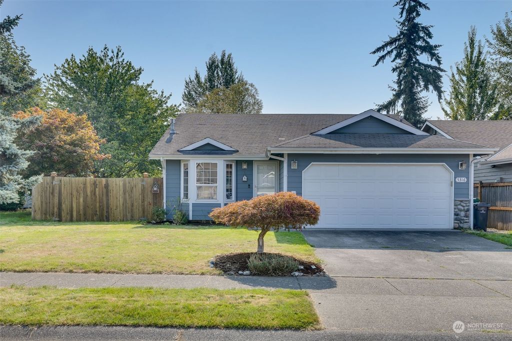 Photo of 5316 95th Place NE, Marysville, WA 98270 (MLS # 2287988)
