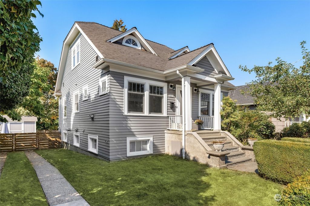 Photo of 4021 20th Avenue SW, Seattle, WA 98106 (MLS # 2001099)