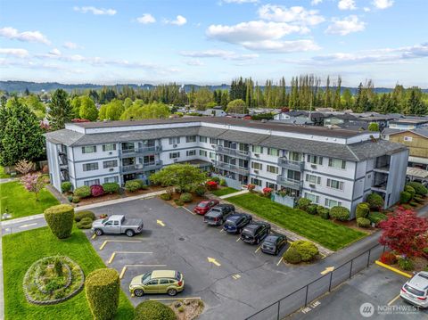 Photo of 2005 Tibbetts Drive #303, Longview, WA 98632 (MLS # 2370477)