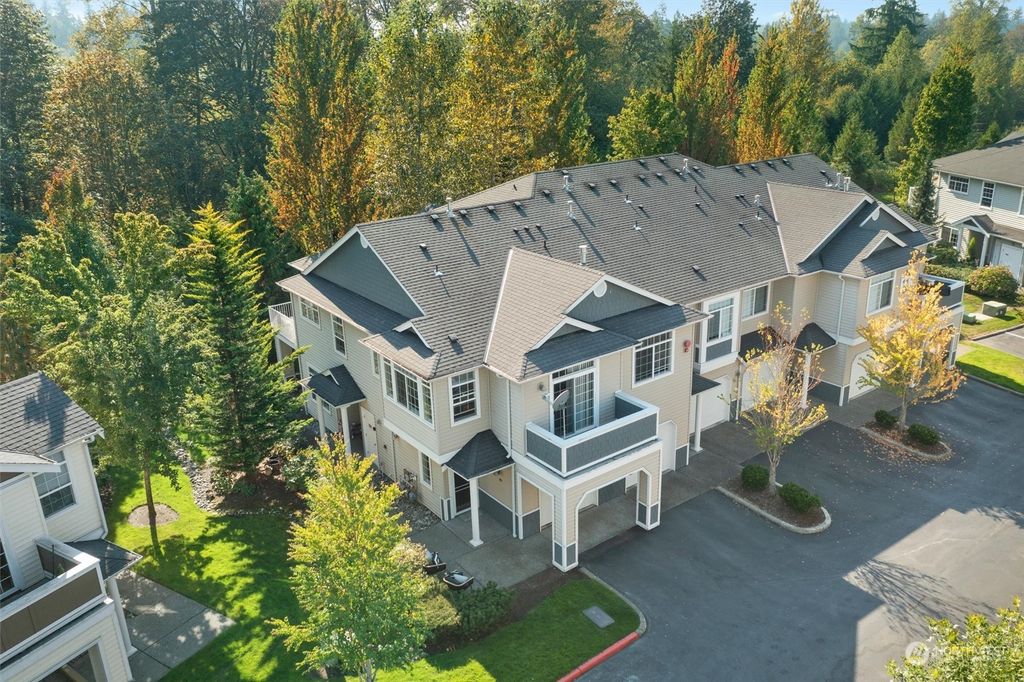 Photo of 1855 Trossachs Boulevard SE #1103, Sammamish, WA 98075 (MLS # 2003173)