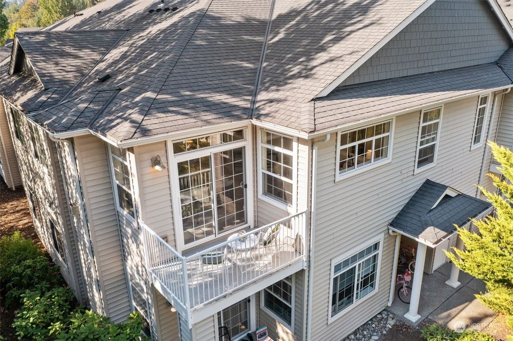 Photo of 1855 Trossachs Boulevard SE #1103, Sammamish, WA 98075 (MLS # 2003173)