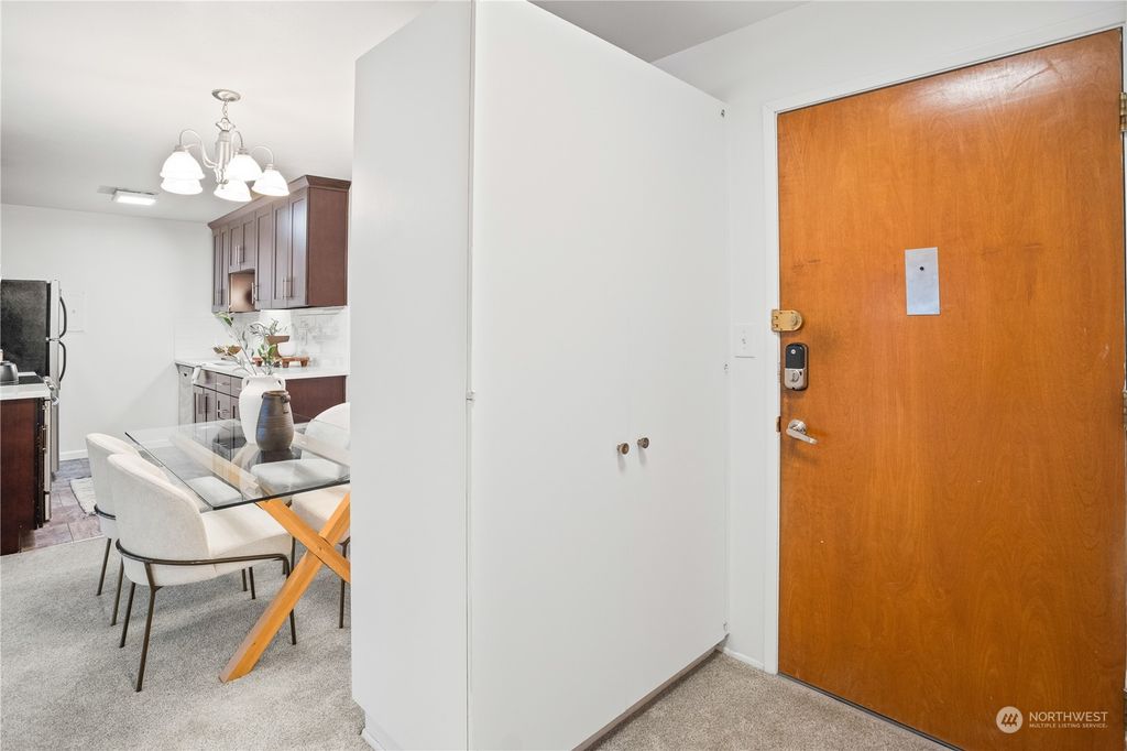 Photo of 2500 81st Avenue SE #322, Mercer Island, WA 98040 (MLS # 2186509)